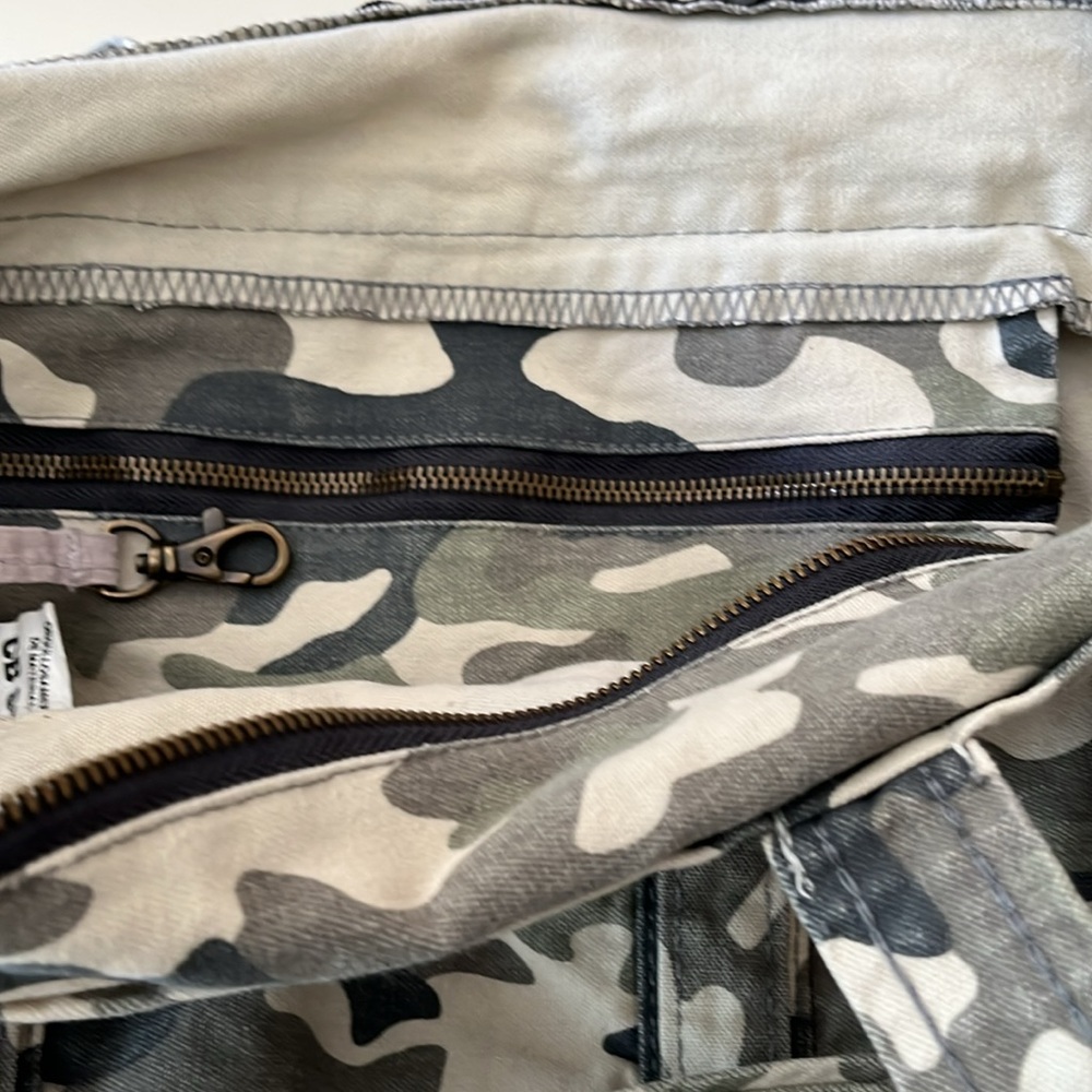 CB Station Camouflage Tote Bag - Picture 7 of 7